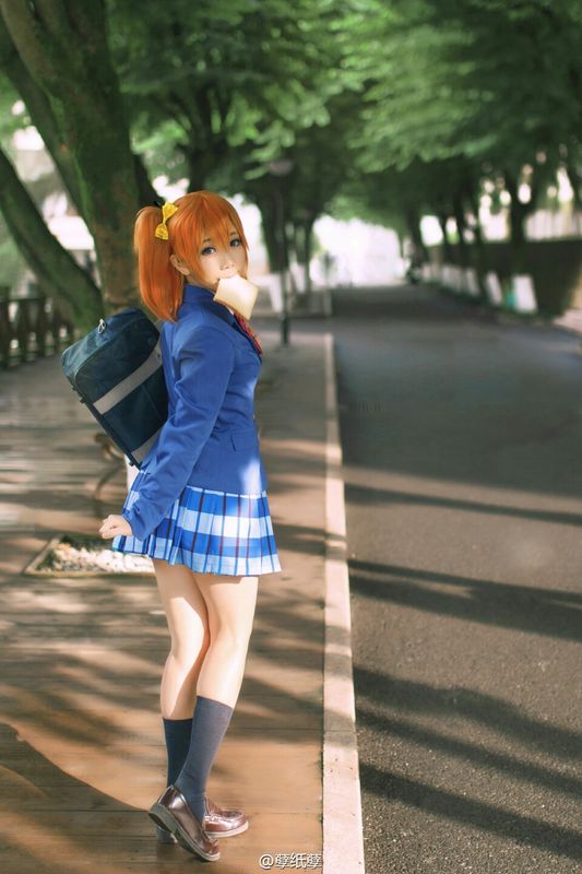 【高板惠乃果cos】腿控福利-幻想世界