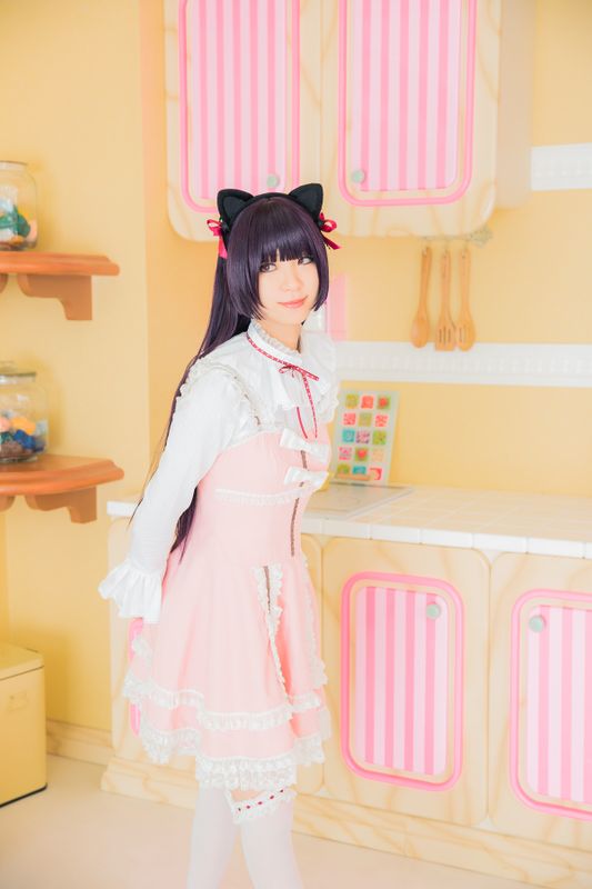 黒猫お着替えする-幻想世界