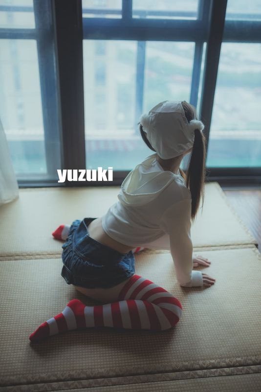 [柚木写真] 泡泡条纹袜-幻想世界