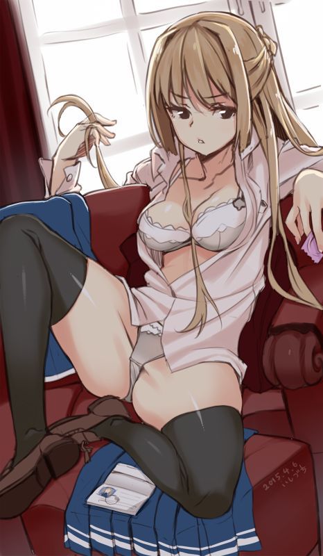 グレーの下着一週間-幻想世界