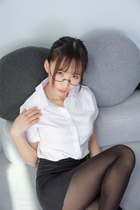 森萝财团X023-幻想世界