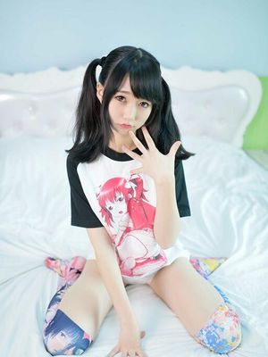 Nagesa魔物女写真本01号[附穹妹+彩蛋]-幻想世界