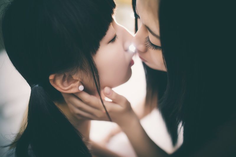 你身上的香气有花的味道—黑白丝双生花-幻想世界