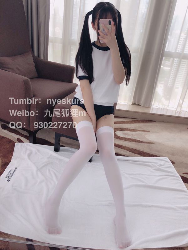 九尾狐狸M—体操服白丝-幻想世界