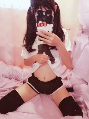 扬启思容(原洛可可)自拍小合集-幻想世界