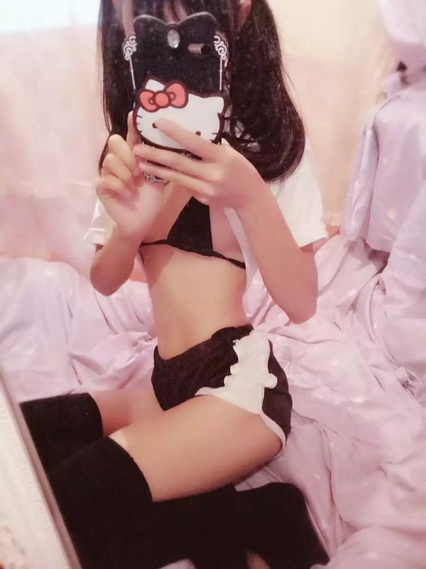 扬启思容(原洛可可)自拍小合集-幻想世界