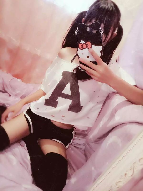 扬启思容(原洛可可)自拍小合集-幻想世界