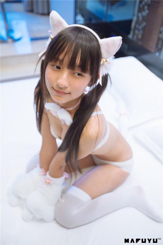 [神楽坂真冬]猫耳娘-幻想世界