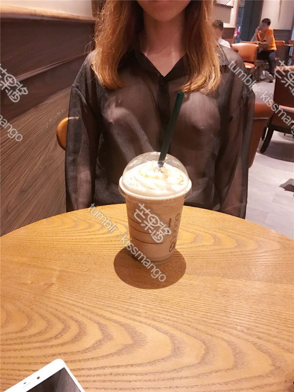 [芒果酱爱露出]星巴克-幻想世界