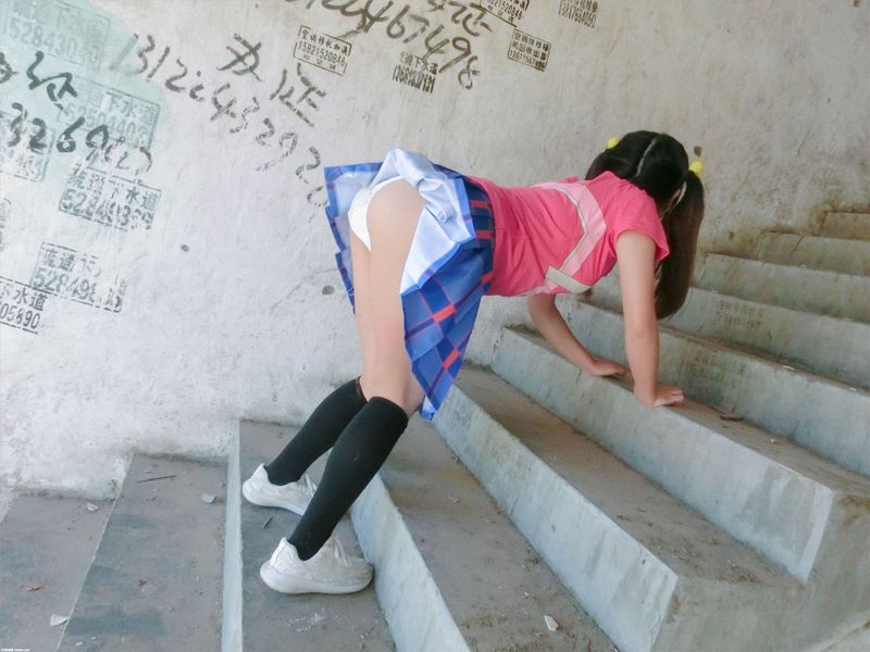 [粉红甜心喵kira]工地露出-幻想世界