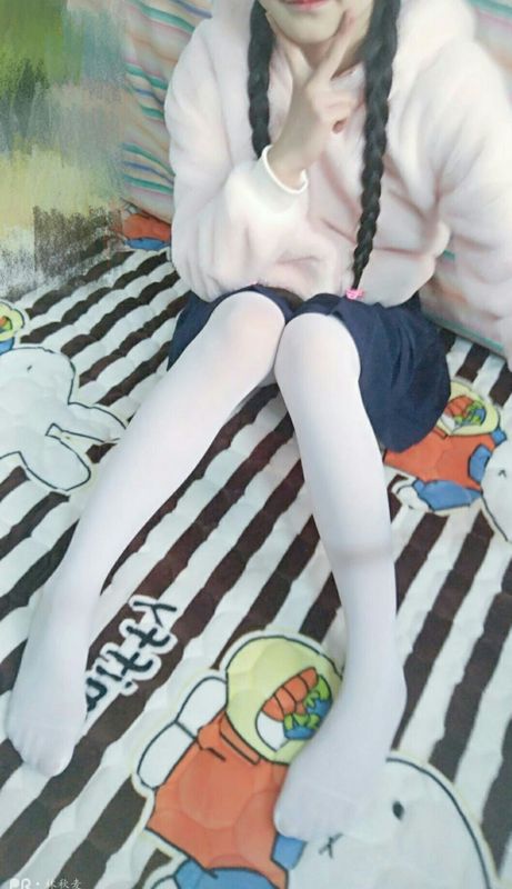 [林秋麦♪]蓝白小背心-幻想世界