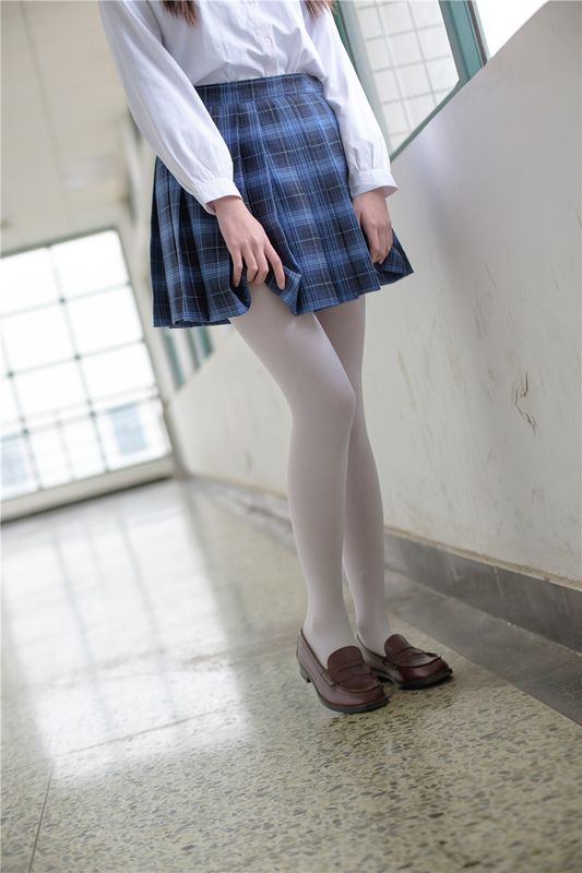 R15-044-幻想世界