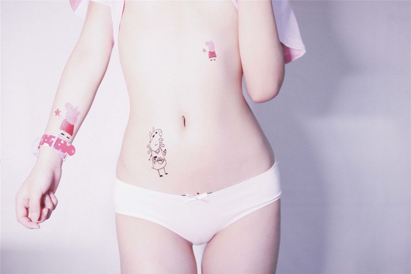 [洛美]小猪佩奇-幻想世界