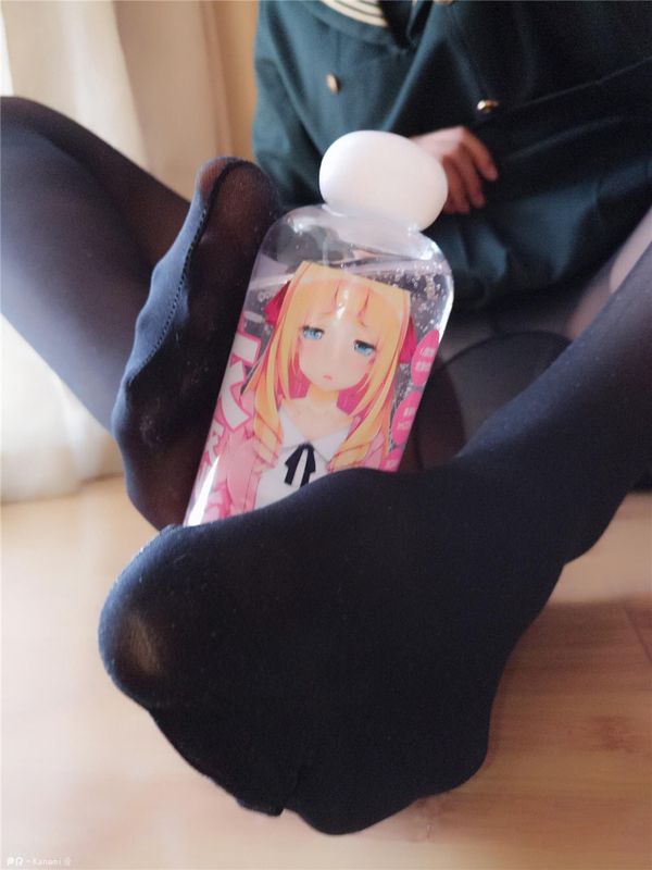 [Kanami酱]黑丝足-幻想世界