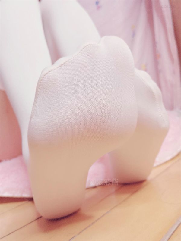 [液液酱]白丝护士装-幻想世界