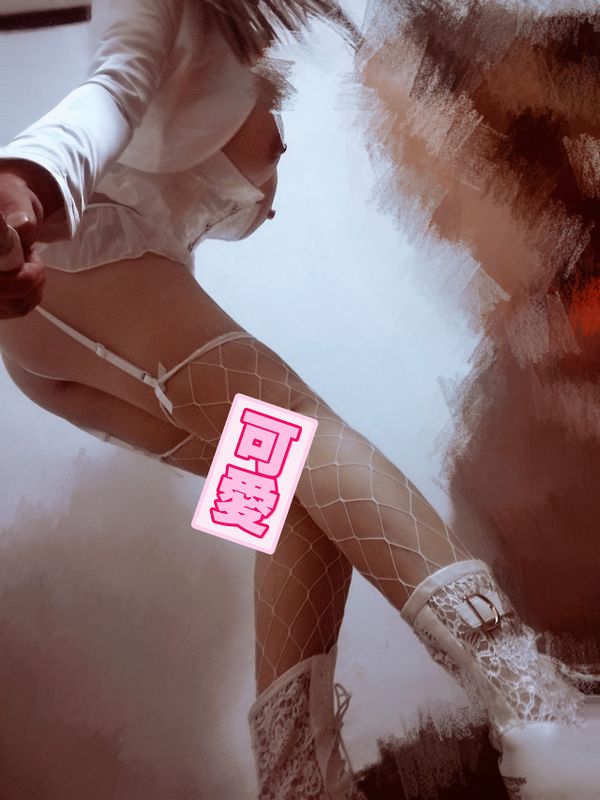 像充气娃娃一样色情的身体-幻想世界