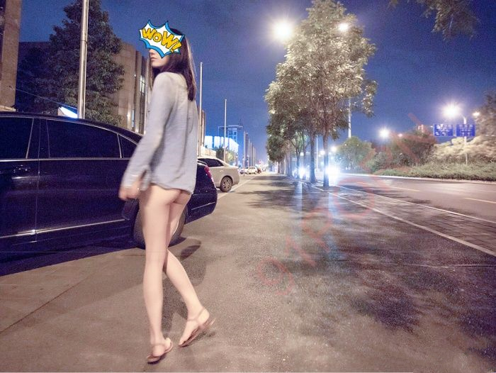 草莓穆斯塔—车水马龙路边野战-幻想世界