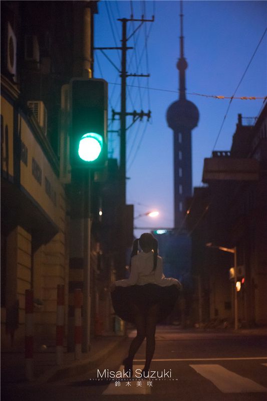 [铃木美咲]魔都休学旅行—露出！清晨十字路口的选择-幻想世界