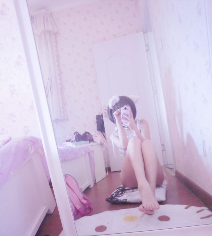 猫咪泳装-幻想世界