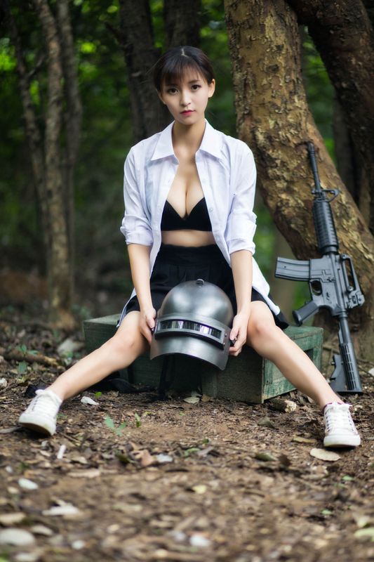 蘑菇--吃鸡少女-幻想世界