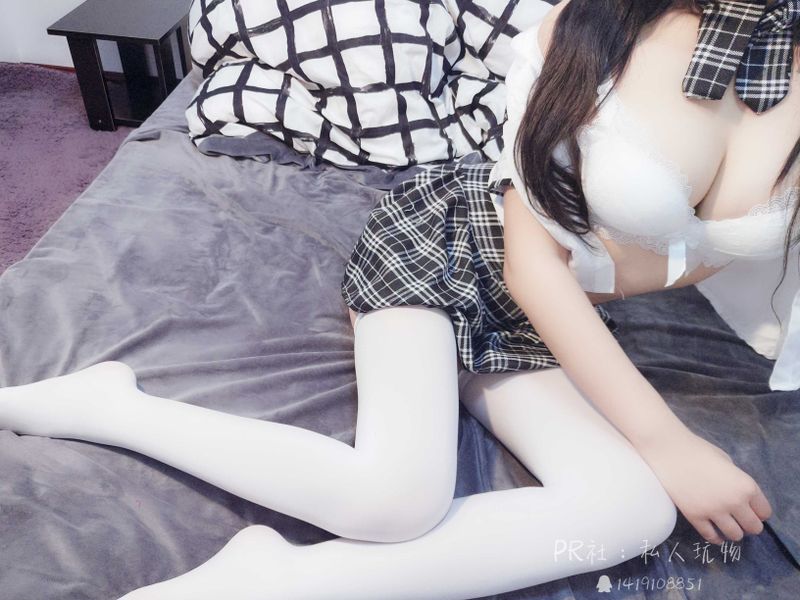 【私人玩物】黑格裙-幻想世界