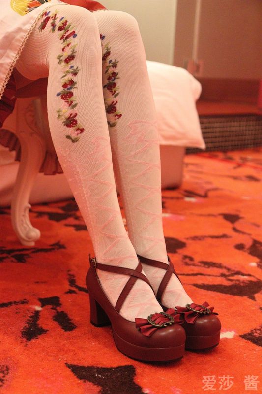 小伪娘 爱莎 酱 的女装合集❤️-幻想世界