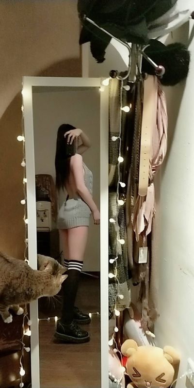 露背毛衣-幻想世界