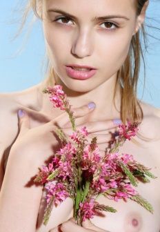 【颜狗福利】欧美写真-Flower Secret-幻想世界