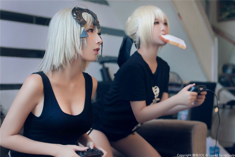 半半子&索索  -  黑贞-幻想世界