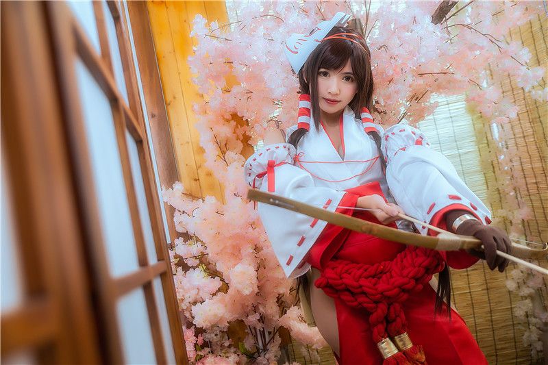 章鱼霏儿—巫女-幻想世界