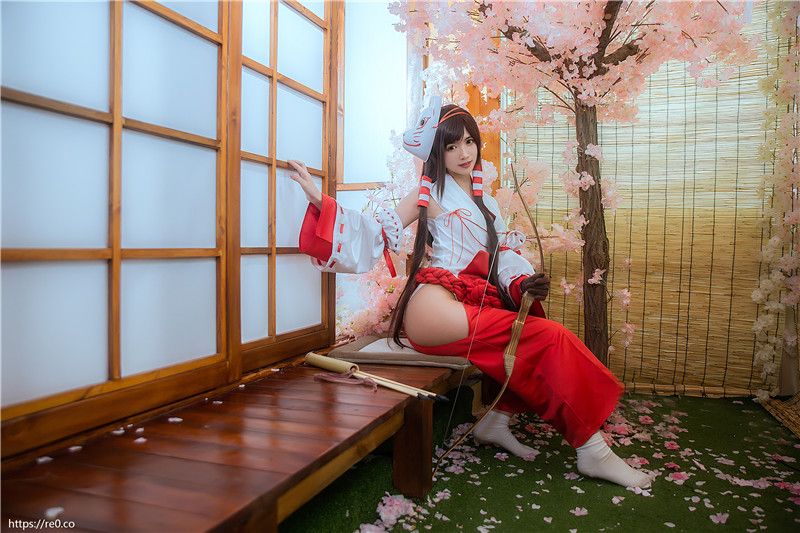 章鱼霏儿—巫女-幻想世界