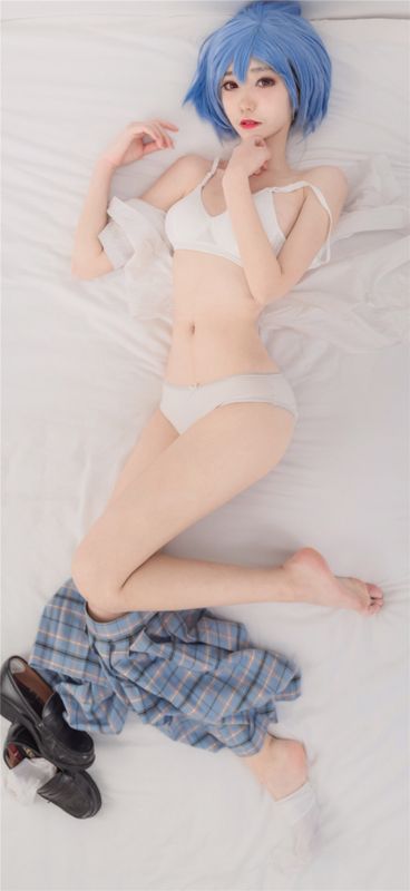 南桃Momoko-绫波丽制服-幻想世界