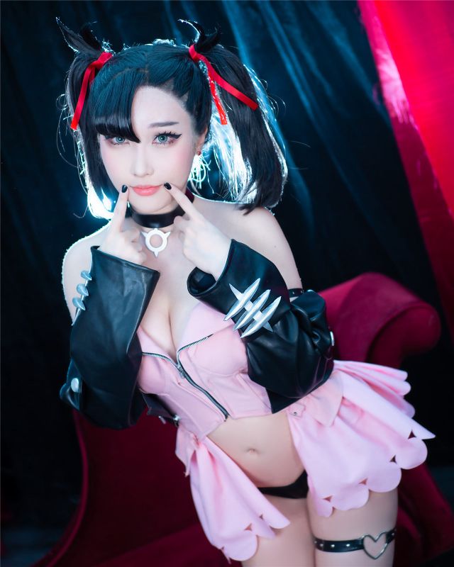 Adult Marnie Cosplay + Melony Selfies-幻想世界