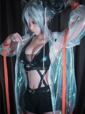 爱老师_PhD—明日方舟：黑-幻想世界