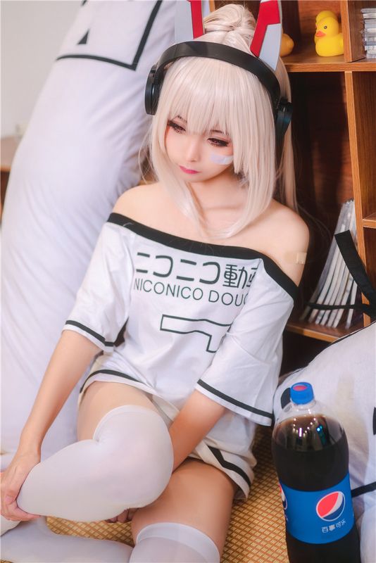 蠢沫沫 - 凌波-幻想世界