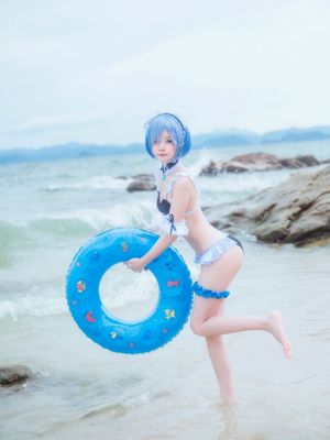 蕾姆COS-幻想世界