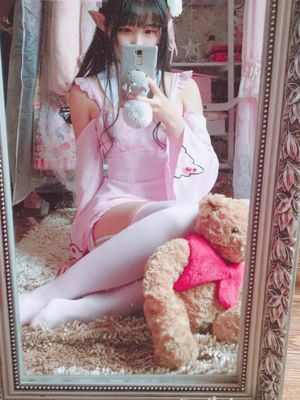 啪喵少女 艾米莉亚-幻想世界