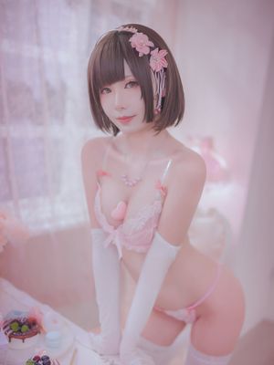 FREYA ▷太妃麥芽糖 加藤惠-幻想世界