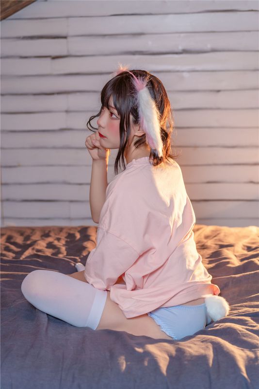 gkwmm VOL.1 Let’s sleep with a rabbit-幻想世界