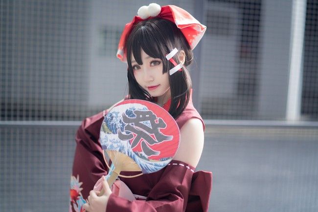Hakurei Reimu-幻想世界
