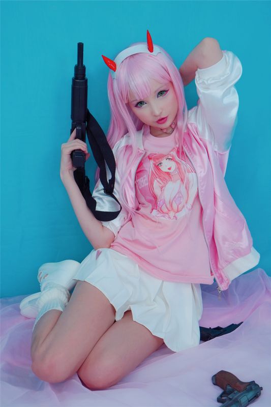 Casual Zero Two by Hidori Rose-幻想世界