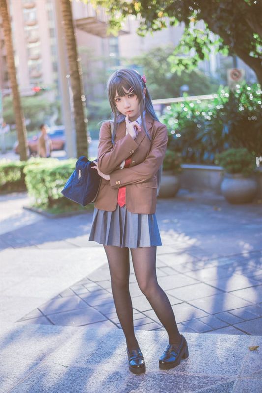 櫻島麻衣-幻想世界