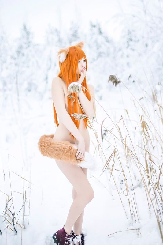 Tsuki Des - Holo贤狼赫萝-幻想世界