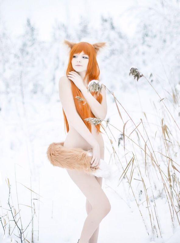 Tsuki Des - Holo贤狼赫萝-幻想世界