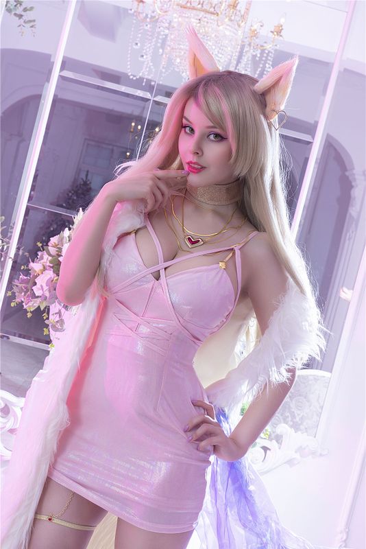 Helly von Valentine - Ahri-幻想世界