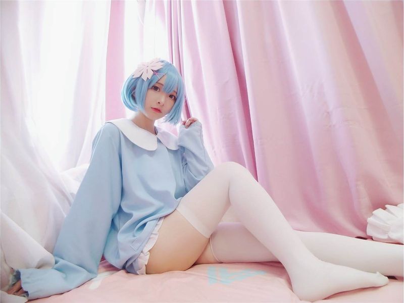 Rem childhood-幻想世界