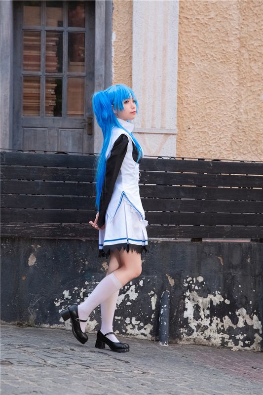 G44不会受伤 - 珂朵莉-幻想世界