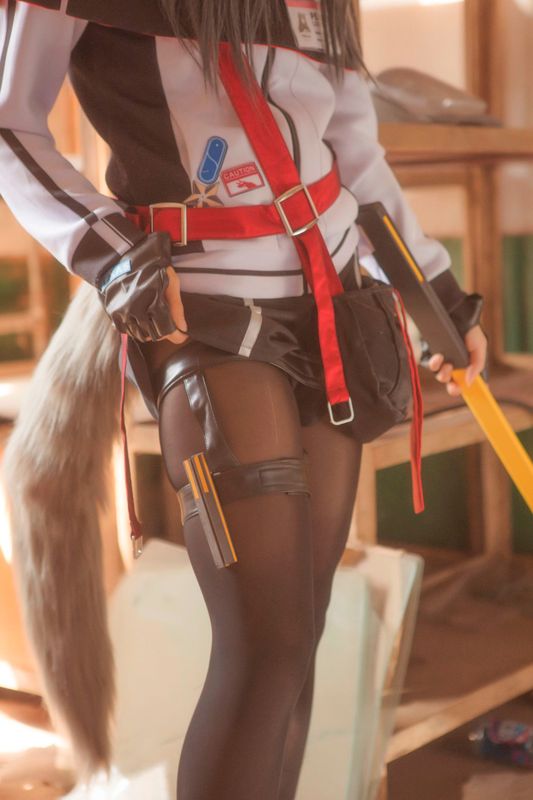 宫野莉萝-德克萨斯-幻想世界