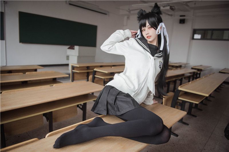 你的负卿-爱宕制服-幻想世界