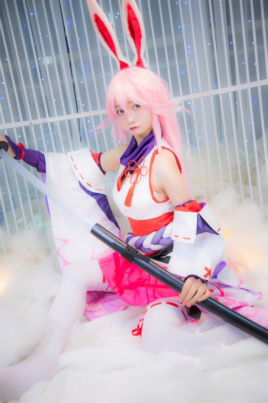 八重嘤-幻想世界